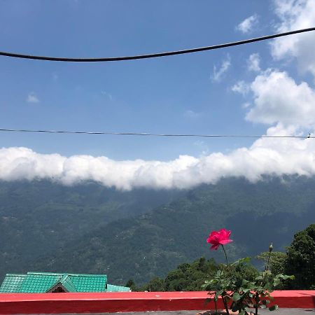 Raibas Homestay ดาร์จีลิง ภายนอก รูปภาพ
